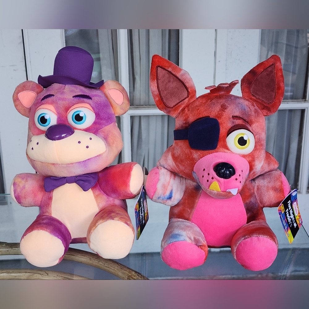 New Jumbo Funko Five Nights At Freddy, Hot Topic Exclusive Tie Dye Freddy & Foxy